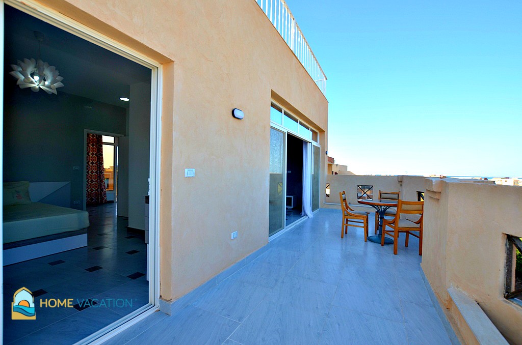 apartment with huge roof for rent in magawish hurghada 10_cddb2_lg
